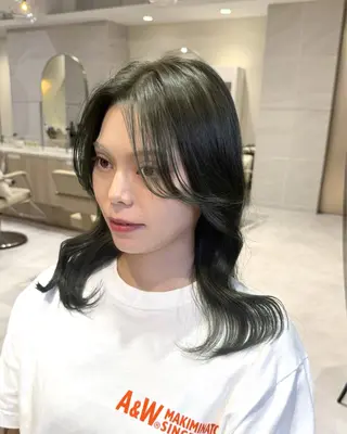 セミロング カラー ブリーチなしダブル カラー🧸🐺陽介のヘアスタイル