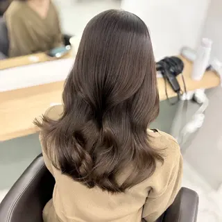 セミロング カラー ブリーチなし/レイヤ ー特化🌈Tommyのヘアスタイル