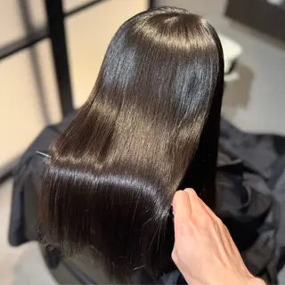 ロング パーマ ブリーチなし Ⅰ 髪質改善カラーのヘアスタイル