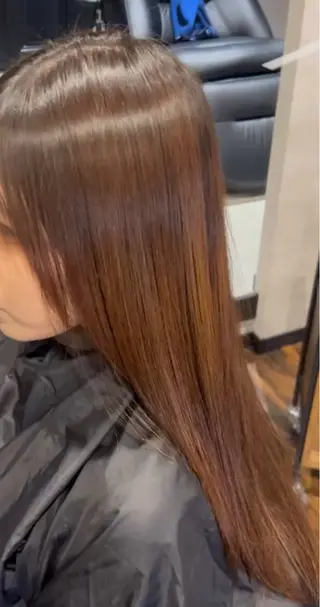 ロング AINAILONA所属・AINAILONA chinamiのヘアスタイル