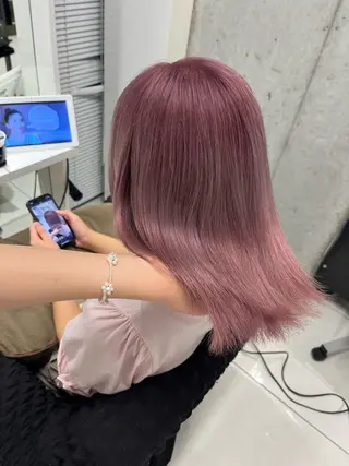 ミディアム りおな/エクステ /ミルクティーカラーのヘアスタイル