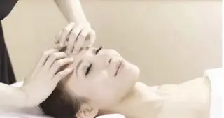 Ai& Hitomiのマツエク・マツパデザイン