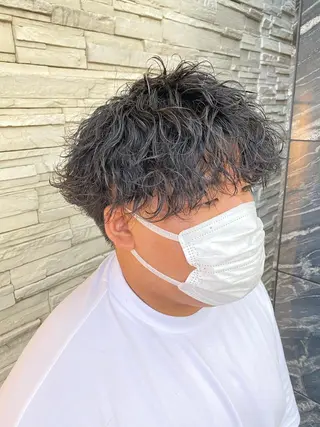 ショート パーマ メンズ 塩谷黎✨ブリーチ無W カラーメンズパーマ✨のヘアスタイル
