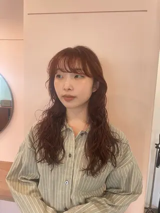ロング カラー パーマ ゆるふわガーリーst yle🩰yuukaのヘアスタイル