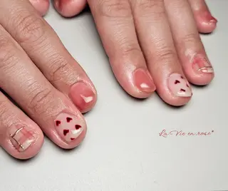 ネイル ラヴィアン ローズのネイルデザイン