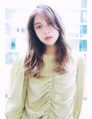 カラー 田中 愛羅のヘアスタイル