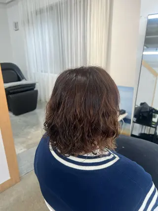 ショート カラー パーマ build所属・秋山 花音のヘアスタイル