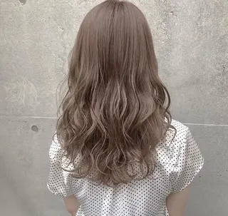 セミロング カラー パーマ ヘアアレンジ ネイル マツエク・マツパ Londideal 高橋ヒロシのヘアスタイル