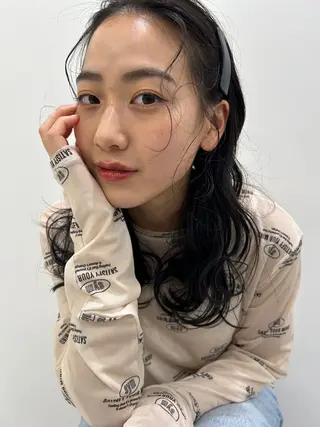 セミロング レイヤーカット/ 透明感カラーmikuのヘアスタイル