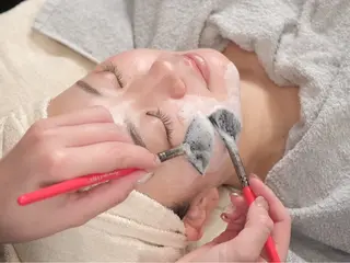 White labo 🌿KAORIの眉毛・アイブロウイメージ