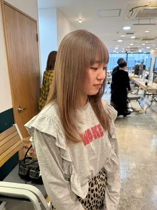 セミロング カラー 聖斗 /ハイトーン/パーマのヘアスタイル