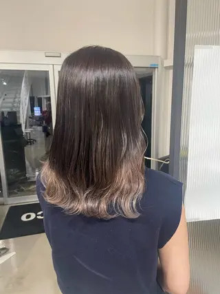 セミロング カラー 【パーマ/ブリーチ】 ヤマザキナナホのヘアスタイル