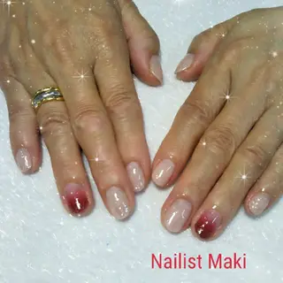 ネイル 小顔・毛穴・たるみ ネイル　似内真樹のエステ・リラクイメージ