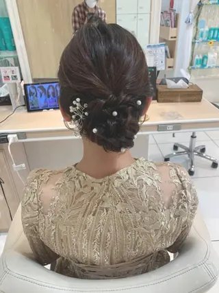 セミロング ヘアアレンジ 宮永 璃沙のヘアスタイル