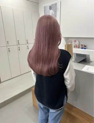 セミロング カラー runa|color × straightのヘアスタイル