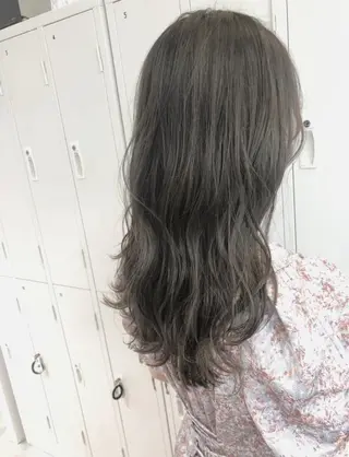 ロング カラー collet岩崎駿王 /ハイトーン/艶髪のヘアスタイル