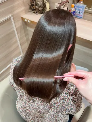 ミディアム ツルガイ ミオのヘアスタイル