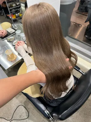 セミロング JUNYA 海外ガールヘアのヘアスタイル