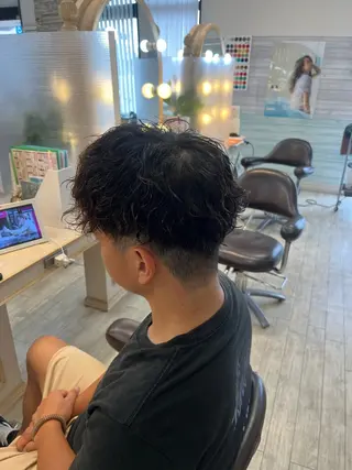 メンズ KEEN.渋沢/ 横溝小夏のヘアスタイル