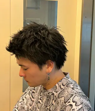 ショート メンズ 渡 汐音のヘアスタイル