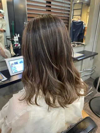 ミディアム カラー La fith 店長 城谷颯人のヘアスタイル