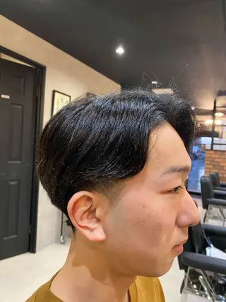 ショート メンズ 居原 凜太郎のヘアスタイル