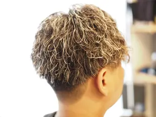 カラー パーマ メンズ メンズ特化/パーマ/ フェードWATARUのヘアスタイル