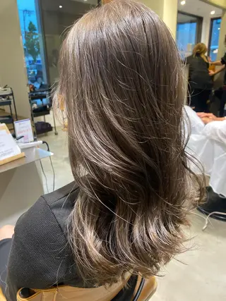 カラー くろだ まみのヘアスタイル