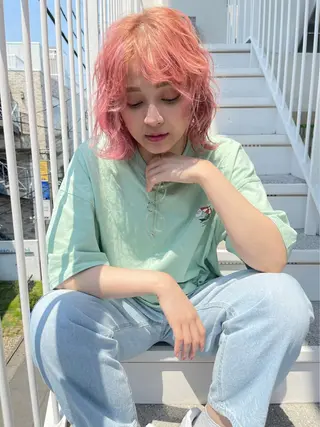 ミディアム カラー パーマ ヘアアレンジ メンズ キッズ ネイル マツエク・マツパ アイブロウ 🐺ウルフ×ハイトー ン🖤Yukinoのヘアスタイル