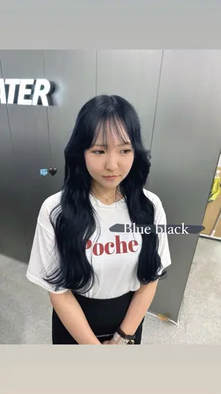 ロング カラー 暗髪🩶ラベンダー/ ブルー/ユウナ🤍のヘアスタイル