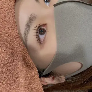 マツエク・マツパ シールエクステ/ ダブルカラー/茉央のヘアスタイル