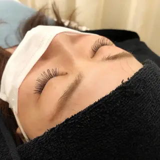 マツエク・マツパ 椿森 美瑠紅の眉毛・アイブロウイメージ