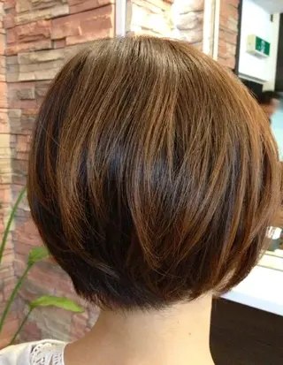 ショート カラー 知念 香トータル ビューティー🌷のヘアスタイル