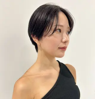 ショート ハイトーン/ブリーチ 似合せカット/パーマのヘアスタイル