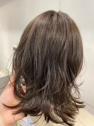 ミディアム カラー ink Runaのヘアスタイル