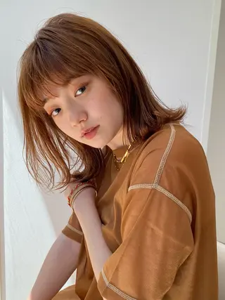 ミディアム 渥美 怜子のヘアスタイル