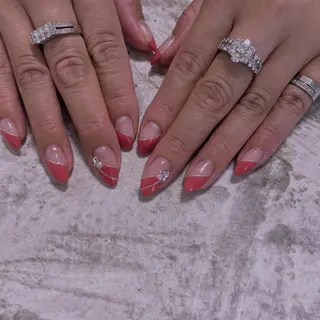 ネイル 吉岡 裕子のネイルデザイン