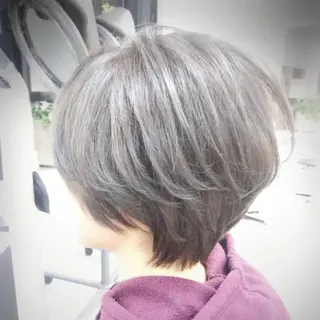 ショート カラー 艶髪サラサラカラー 🌈前原健吾のヘアスタイル