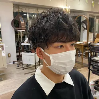 ショート CYAN by acoron .池袋所属・メンズパーマ職人 ユキハシのヘアスタイル