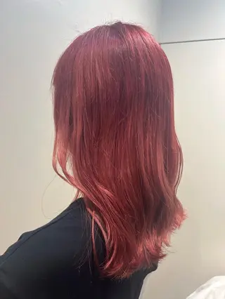 ロング カラー RINA .のヘアスタイル