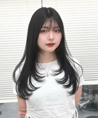 カラー yoki.【ﾖｷ】所属・Yoki.【ﾖｷ】 OMI／透明感カラーのヘアスタイル