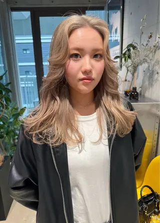 セミロング sliver siki・ayanaのヘアスタイル