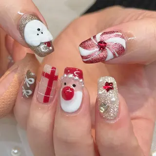 ネイル 内田 里穂のネイルデザイン