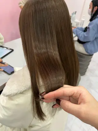 ロング 小谷野 真優のヘアスタイル