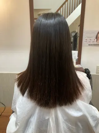 ミディアム MOLLASALON 浅香山店所属・ツジ モモカのヘアスタイル