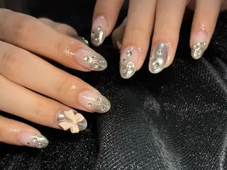 ネイル ✴︎ Delightのネイルデザイン