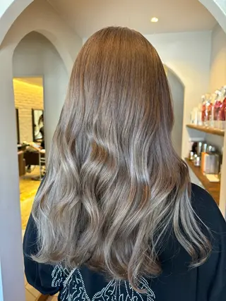 セミロング 透明感カラー🎀 tasty/makoのヘアスタイル