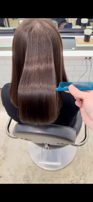 ミディアム カラー Litmus hair salon所属・二子玉川/脱白髪染 /髪質改善/ソーエンのヘアスタイル