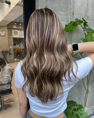 ロング 🫧ハイライトカラー 🫧 𝓜𝓘𝓤のヘアスタイル