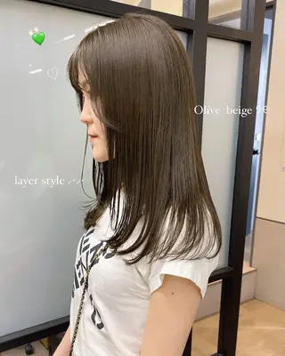 セミロング storiiz所属・rina 🩶透明感カラーのヘアスタイル